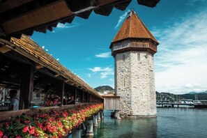Unclassified image, 5 of 21, button - Capsule Hotel - Lucerne Old Town (Lucerne)