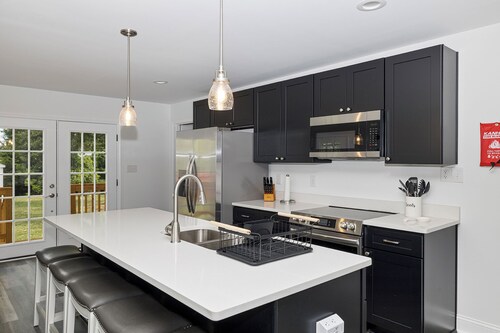 Ranch Retreat | King Ste | Modern KIT | By Casino