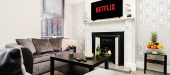 Cozy 4 bed house in Birmingham for trade stays