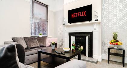 Cozy 4 bed house in Birmingham for trade stays