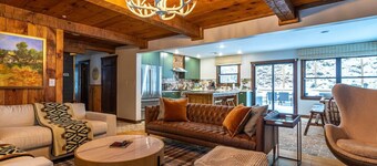 Lux Hot Tub Cabin w Fire Pit