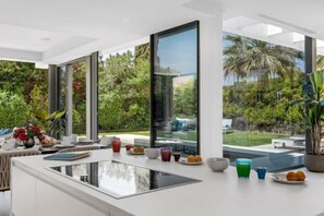 Room - All About Villa Gladiolo (Marbella)