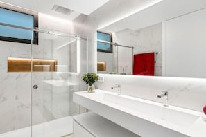 Room - All About Villa Gladiolo (Marbella)