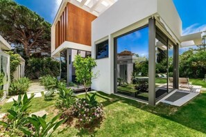 Garden - All About Villa Gladiolo (Marbella)