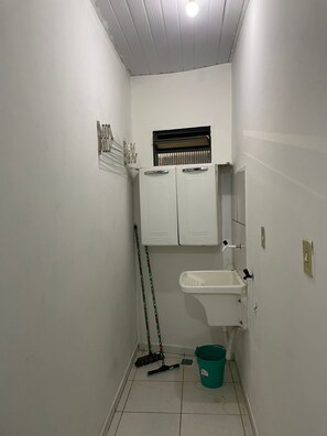 Handtücher, Seife, Toilettenpapier