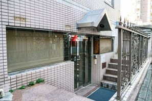 Unclassified image, 4 of 25, button - J-Court Oshiage (Tokyo)
