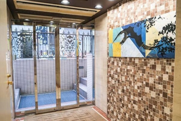 Interior - J-Court Oshiage (Tokyo)