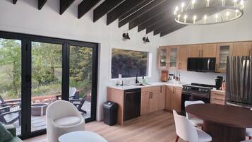 Microones, forn, placa de cuina i rentaplats