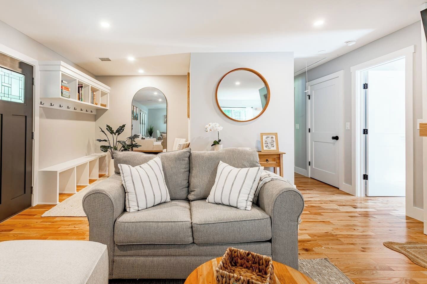 Televisión y chimenea 