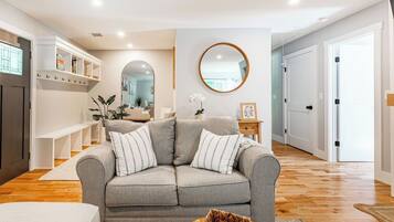 Televisión y chimenea