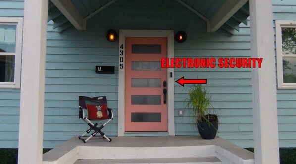 تفاصيل الفندق من الخارج