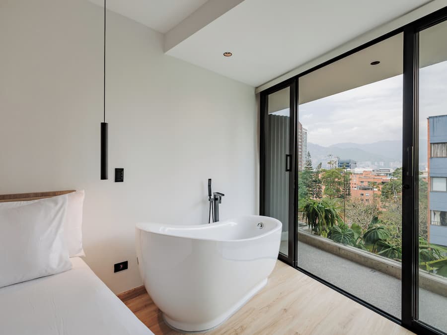 Deluxe Room, 1 King Bed, Balcony | Deep soaking bathtub