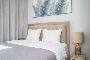Deluxe-lejlighed - aircondition - byudsigt | Individuelt design, individuel indretning, mørklægningsgardiner