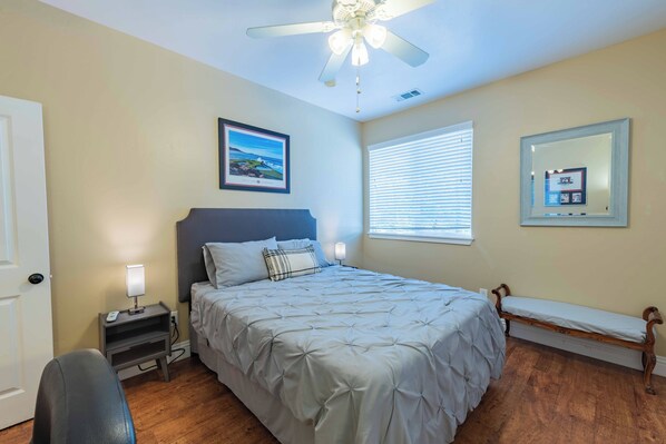 5 bedrooms, individually decorated, individually furnished, bed sheets