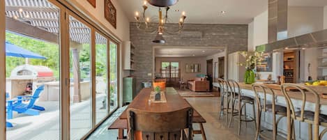 House, Multiple Beds, Kitchen, Garden View (Refugio Cosetta) | Dining