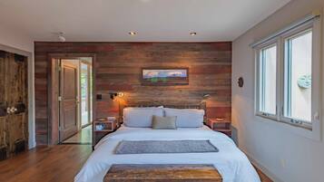 2 bedrooms, individually decorated, individually furnished, bed sheets