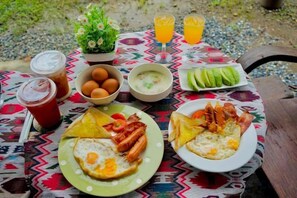 Unclassified image, 3 of 10, button - Inthanon Mountain Camp (Chom Thong)
