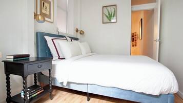 2 habitaciones, tabla de planchar con plancha, wifi y ropa de cama