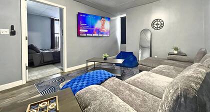 Heart of Evanaville - 15min or less to everything