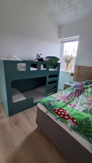 2 chambres, fer et planche à repasser, Wi-Fi gratuit