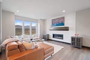 Smart-TV, peis og kontorer