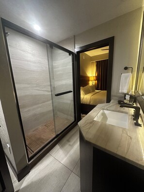 Shower, hair dryer, towels, soap - WESTGATE RESORT AND SPA PARK CITY! One Bedroom Suite with Sleeper Sofa! Sleeps 4 (Park City)