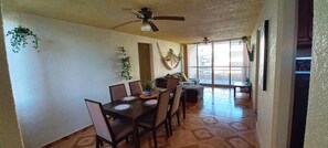 Dining - Beachfront Condo Enjoy Paradise! (Playas de Rosarito)