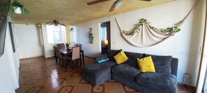 Living area - Beachfront Condo Enjoy Paradise! (Playas de Rosarito)