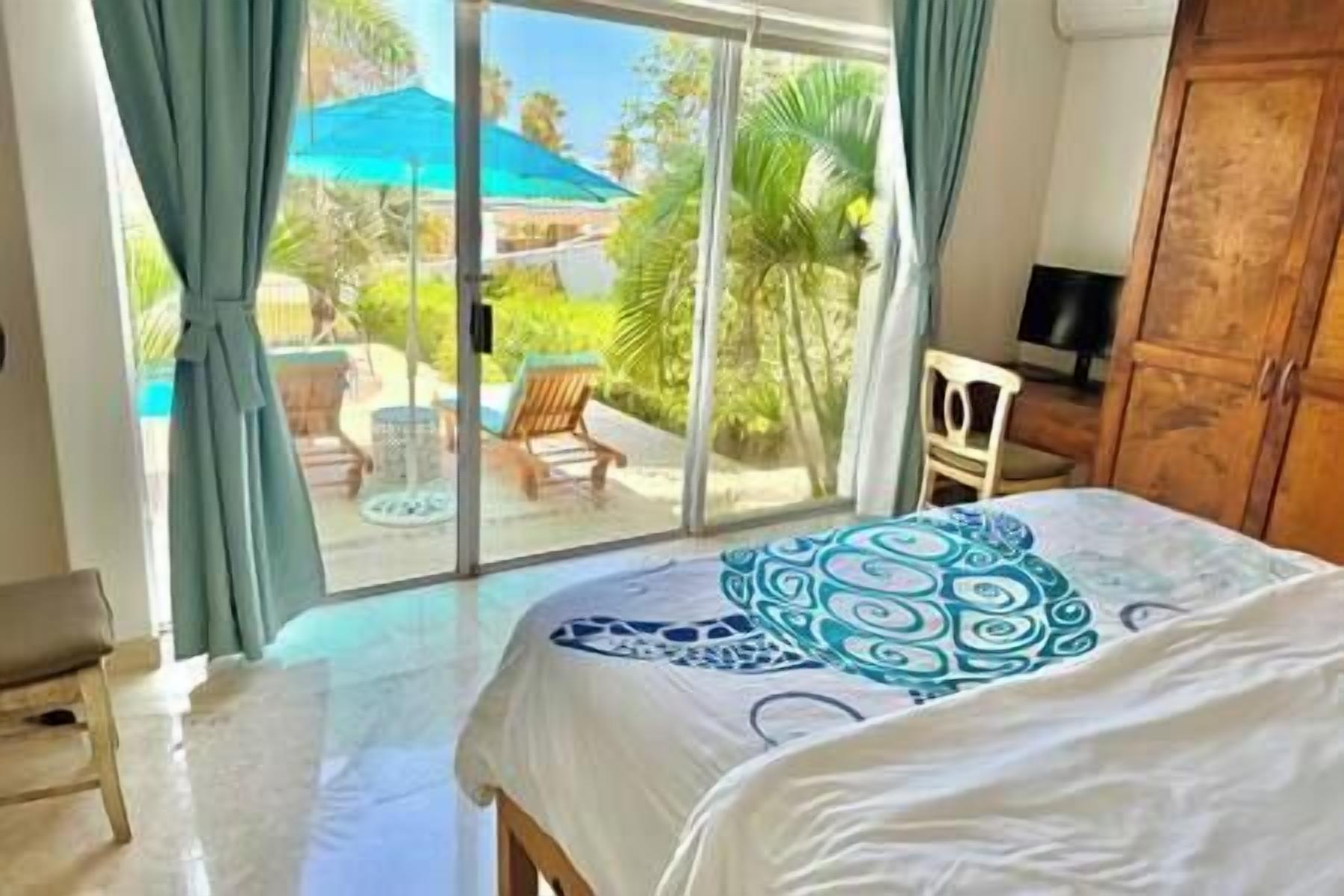 4 عدّة غرف نوم ومكواة/لوح كي وواي فاي وملاءات أسرّة