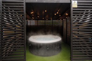 House, Garden View | Pool