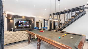 House, Garden View | Living room | Smart TV, Netflix, streaming services