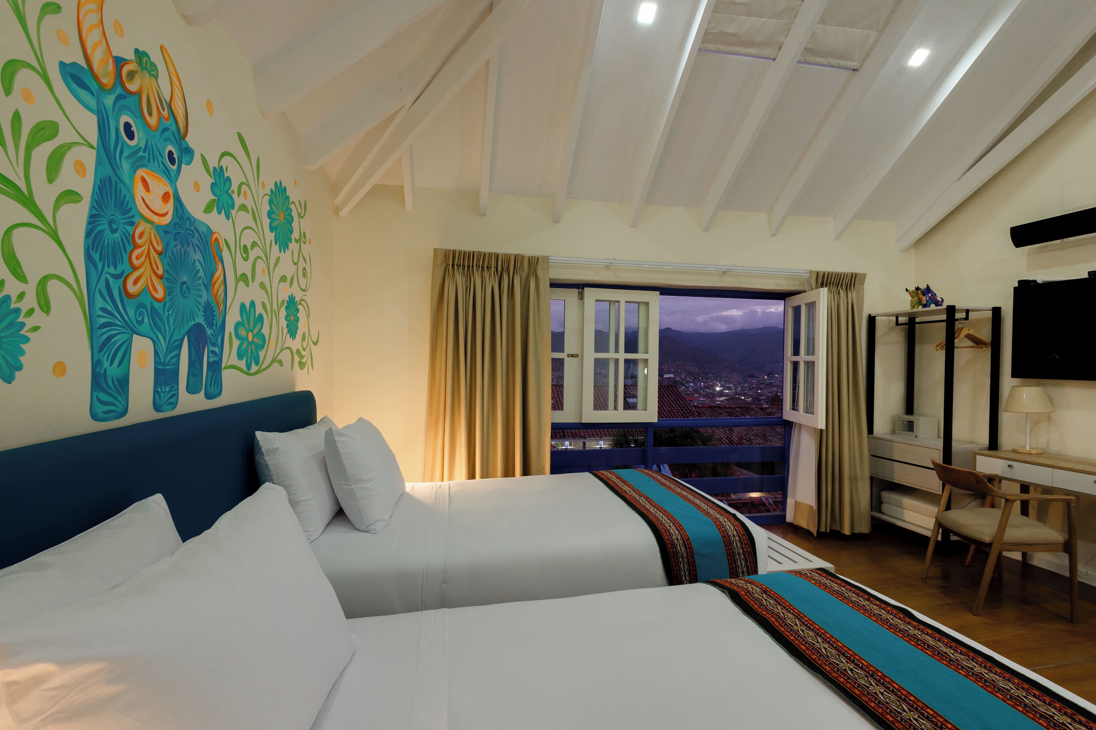 ห้องพรีเมียมดับเบิลหรือทวิน | ตู้นิรภัยในห้องพัก, Wi-Fi ฟรี, ผ้าปูที่นอน