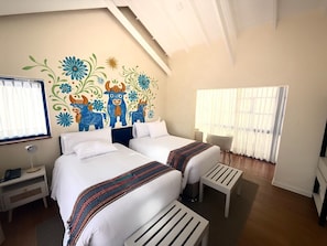 In-room safe, free WiFi, bed sheets - 7 Toritos Boutique Hotel (Cusco)