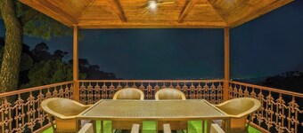 Opulence Kasauli| 7 bedroom Villa | Open Theatre