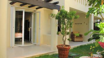 Departamento Confort | Terraza o patio