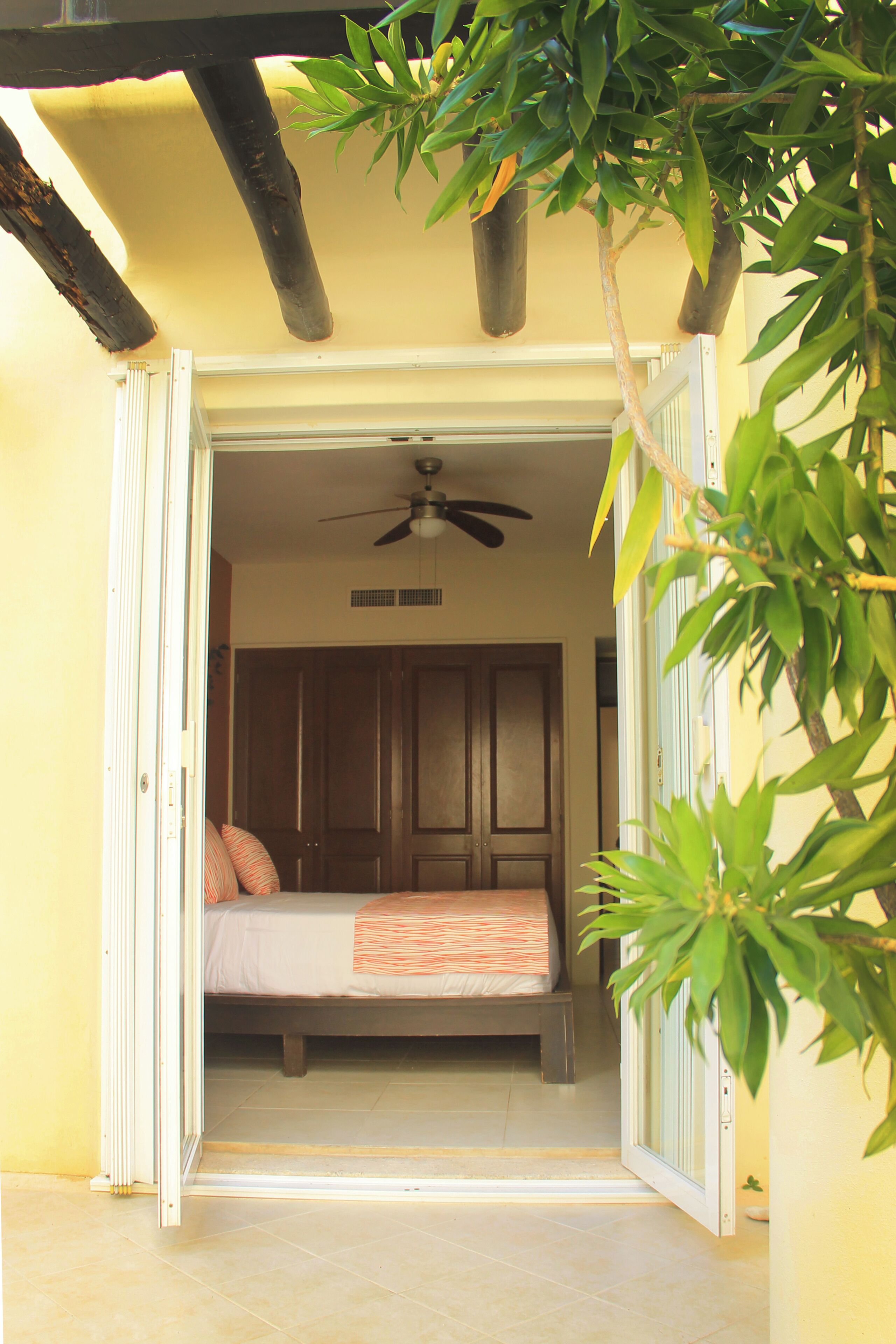 Comfort Apartment | Iron/ironing board, free WiFi, bed sheets