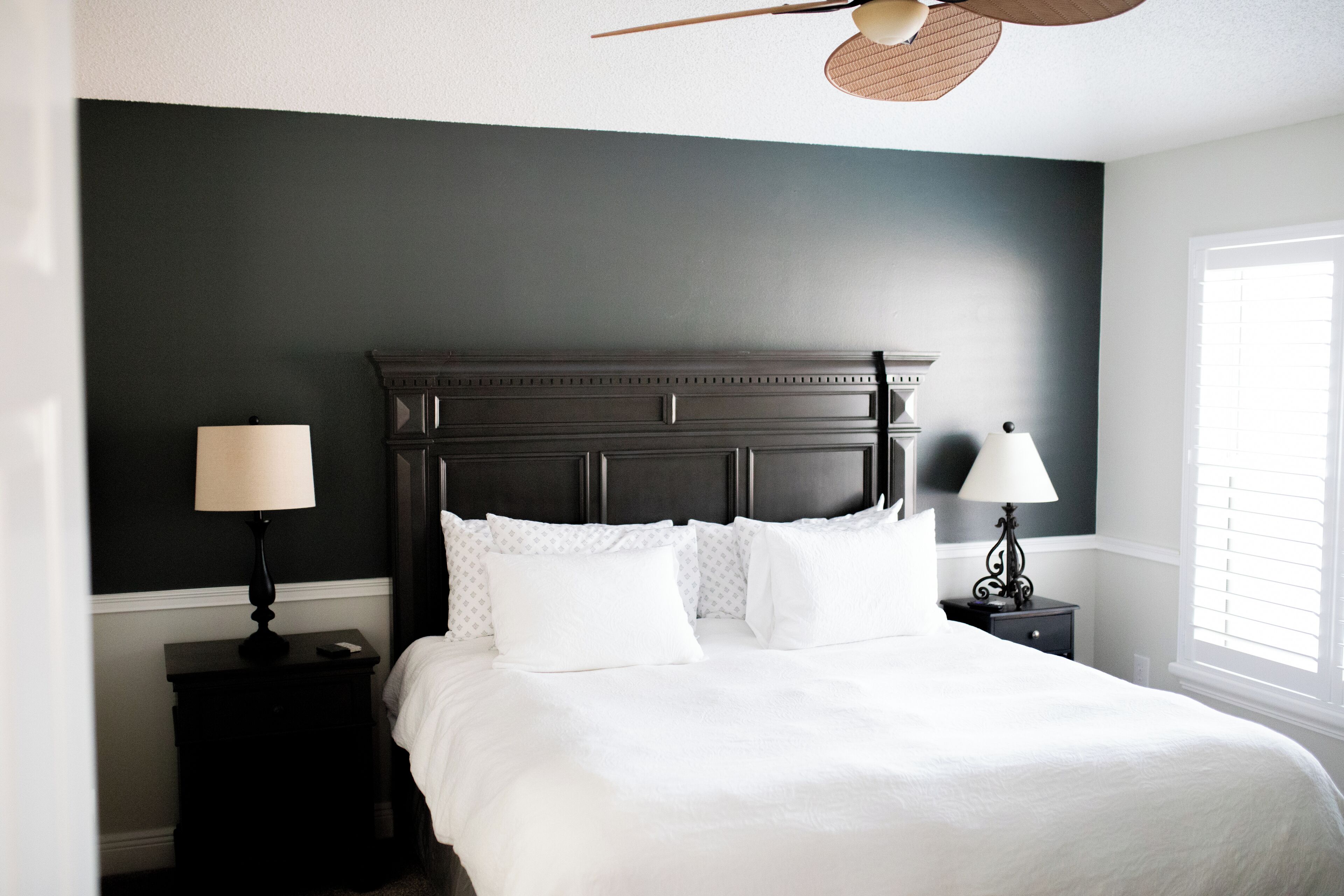 2 slaapkamers, een kluis op de kamer, een bureau