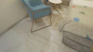 3 Schlafzimmer, BĂŒgeleisen/BĂŒgelbrett, WLAN, BettwĂ€sche