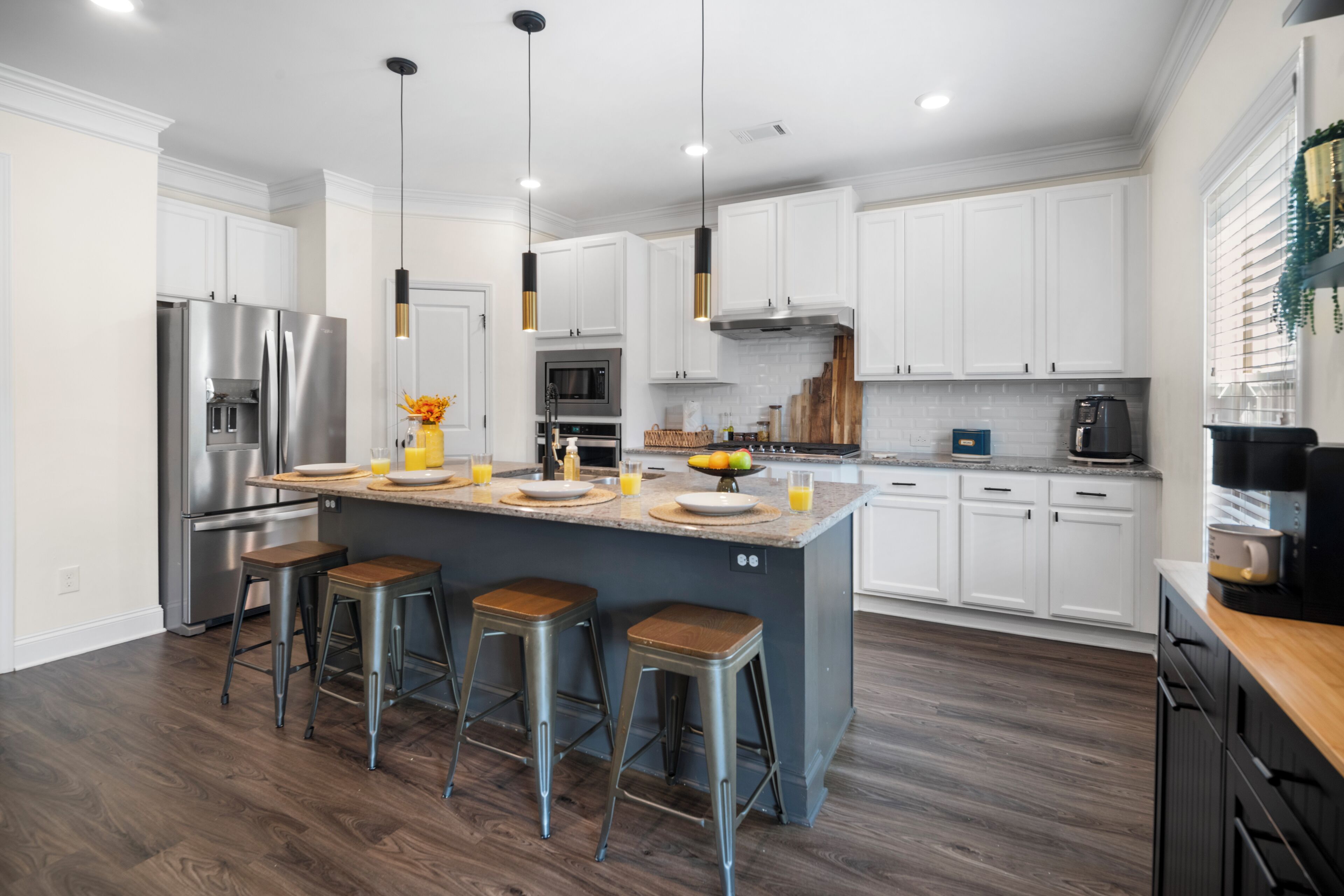 Microwave, oven, stovetop, dishwasher