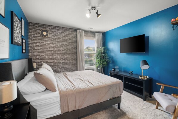 5 habitaciones, tabla de planchar con plancha, wifi y ropa de cama 