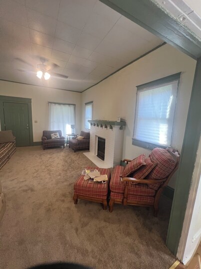 3 bedroom home in downtown Fitzgerald. Nice quiet neighborhood. Fenced backyard