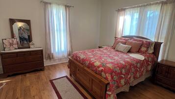 3 chambres, fer et planche Ă  repasser, Wi-Fi, draps fournis