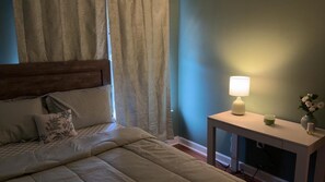 3 bedrooms, iron/ironing board, WiFi, bed sheets