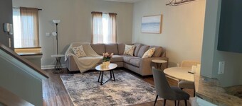Cozy 3-bedroom townhome in tranquil Waldorf. Your HOME away from HOME