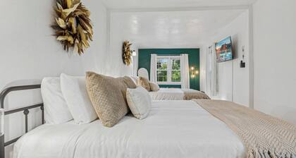 ND‑Walkable Family Escape | Playroom+ Yard I Bikes