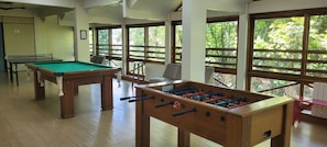 Pelihuone