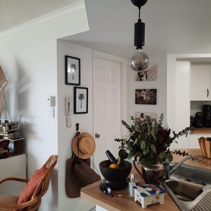 Interior - QUIET STAY, at a reduced price if you look after my pug. YOU WILL LOVE IT HERE. (Maroochydore)