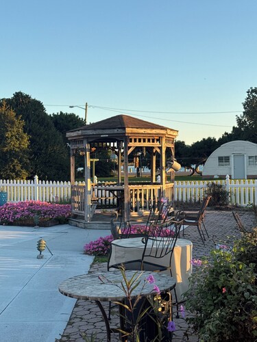 Chesapeake Bay Harbor View in a central location to events/restaurants