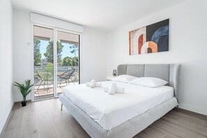 3 bedrooms, WiFi, bed sheets