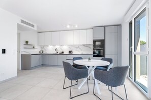 Fridge, microwave, oven, dishwasher